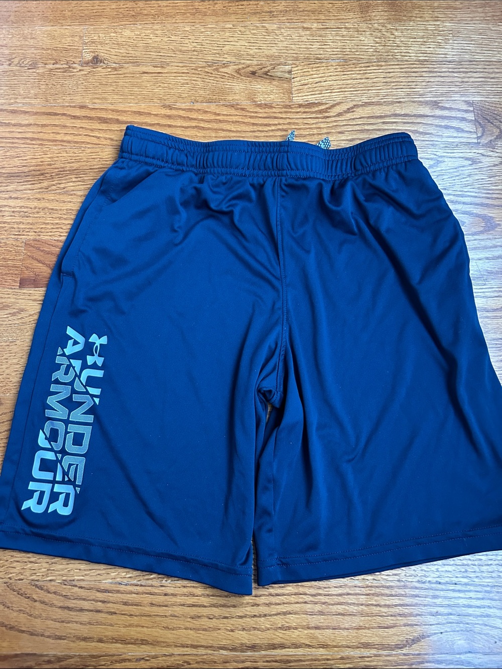 Boy’s Under Armour Blue Athletic Shorts with Side Logo XL